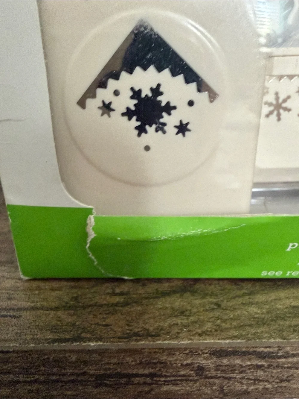 Martha Stewart White Snowflake Edge and Corner Paper Punch Set